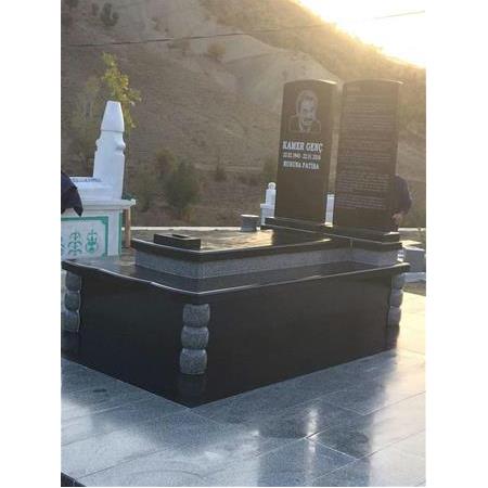 Kamer Genç İçin Tunceli'ye Yaptığımız Mezar