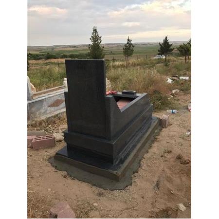 Ankara'dan Siparişle Urfa'ya Yapılan Özel Eğimli Mezar Modeli