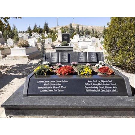 Kırşehir'e Montajı Yapılan Absolut Black ve Nero Gaska Granit Özel Model Mezar