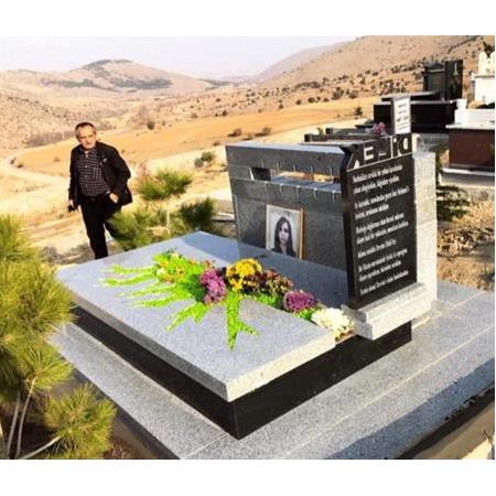 Özel Tasarımlı Granit Anıt Mezar Modelimiz
