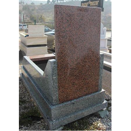 Stok-016 Seri Sonu Betavel-Balmorl Red Granit Özel Eğimli Mezar Modeli