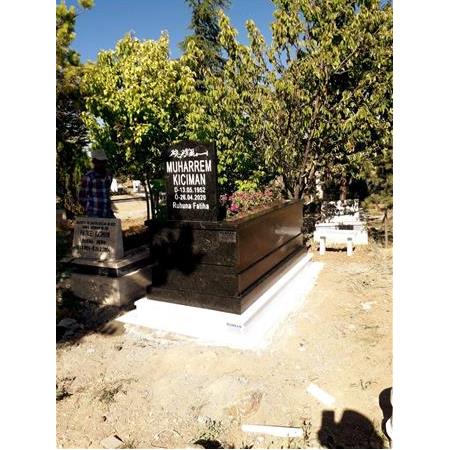 Çankırı'ya Montajı Yapılan Verde Paradiso 5cm Kalınlıkta Granit Mezar Modelimiz